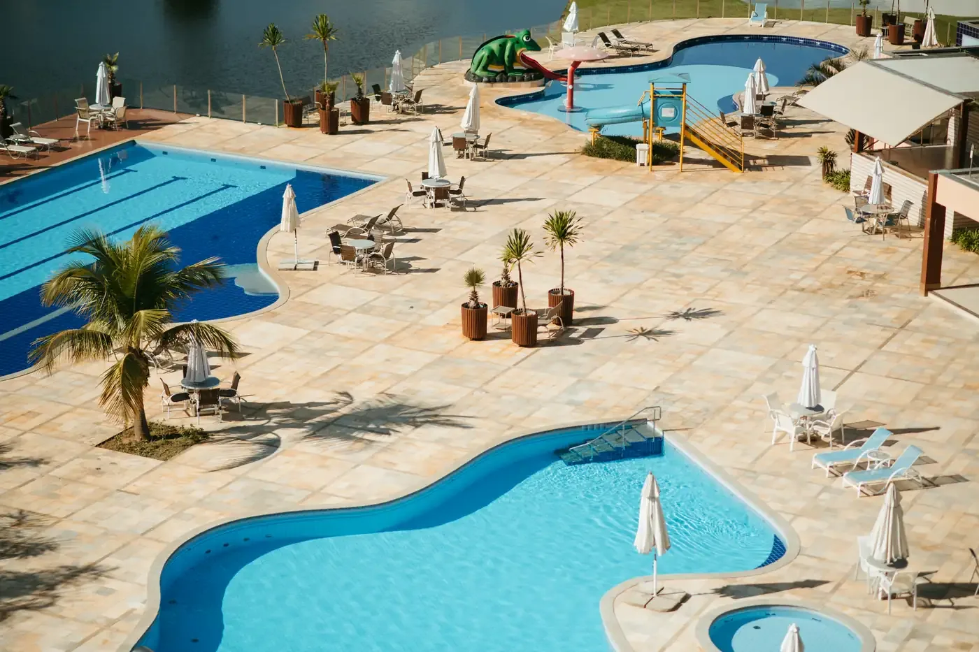 Piscinas externas